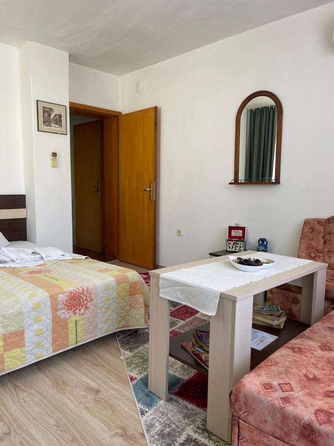 Guest House Liliya ソゾポル エクステリア 写真