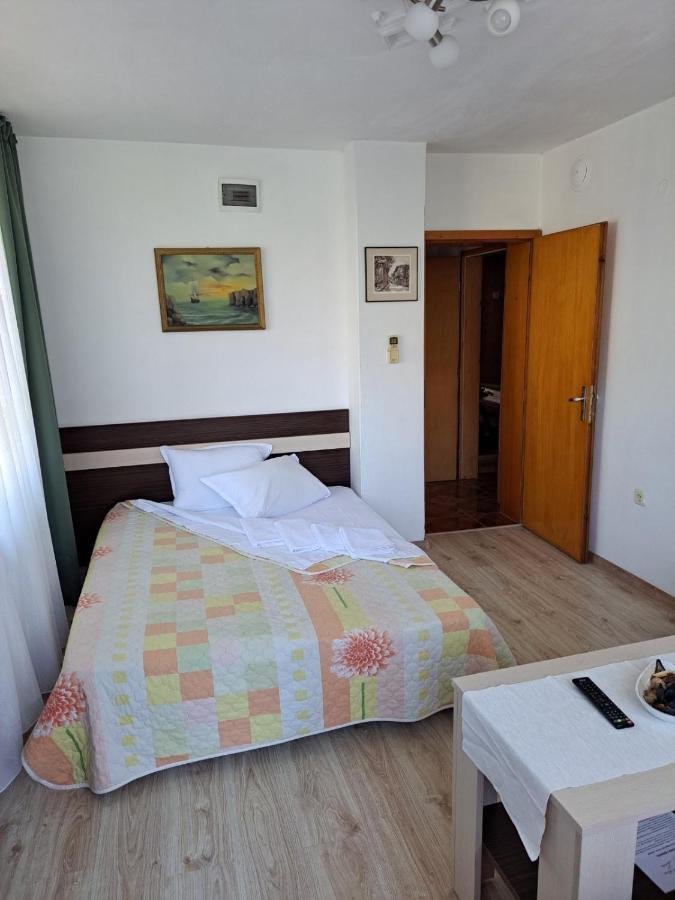 Guest House Liliya ソゾポル エクステリア 写真