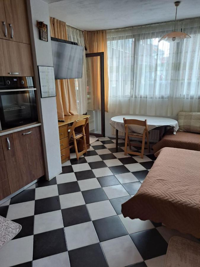 Guest House Liliya ソゾポル エクステリア 写真